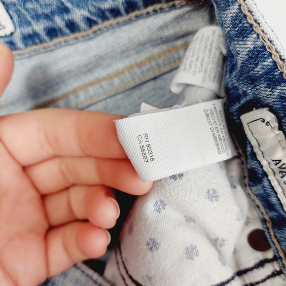 Lucky Brand Blue Mid-Rise Destroyed Cut-Off Skinny Jeans 2516 - Picture 8 of 10